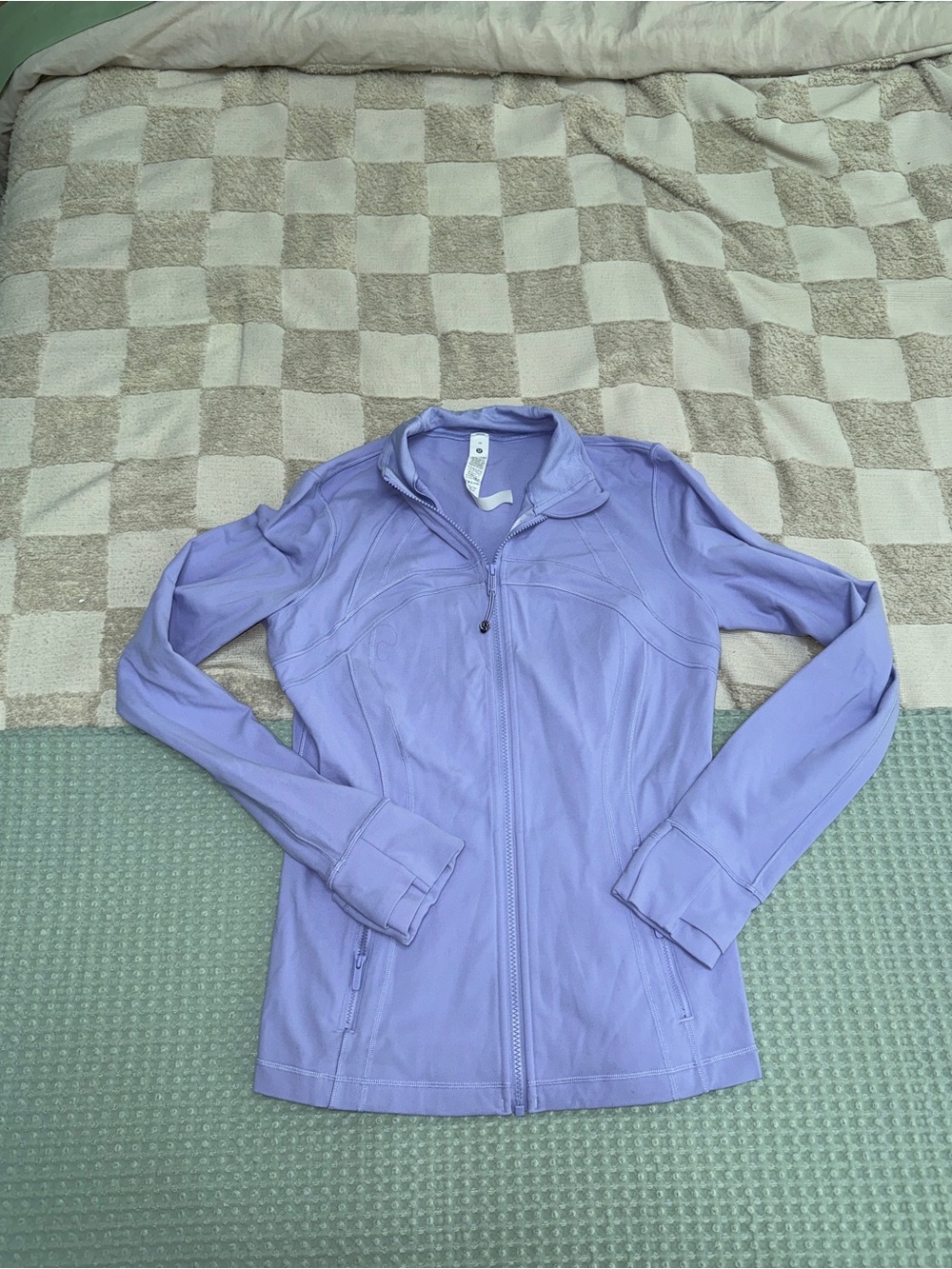 Lululemon Define Jacket *Luon
Lilac Smoke size 10 Square Dot